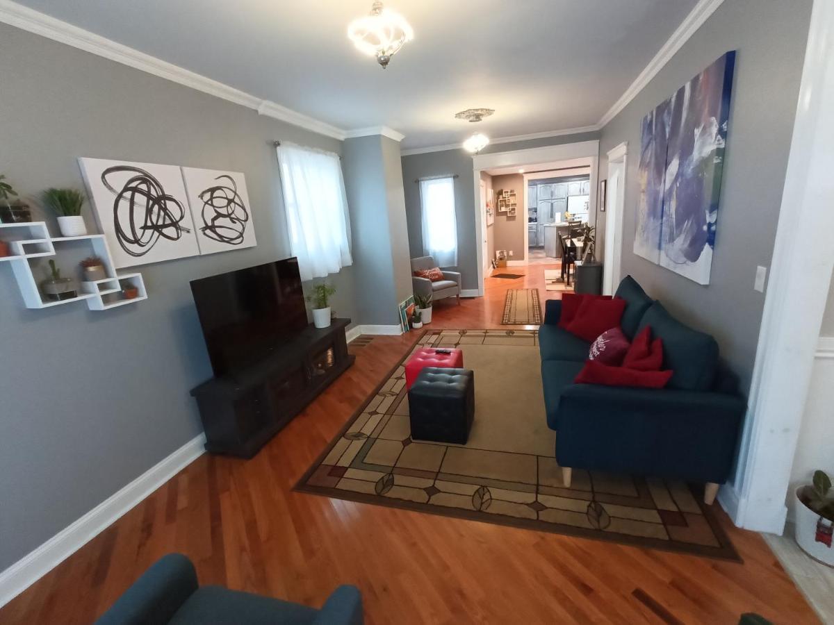Cozy Updated 3-Br Apartment Near Peace Bridge Буффало Экстерьер фото